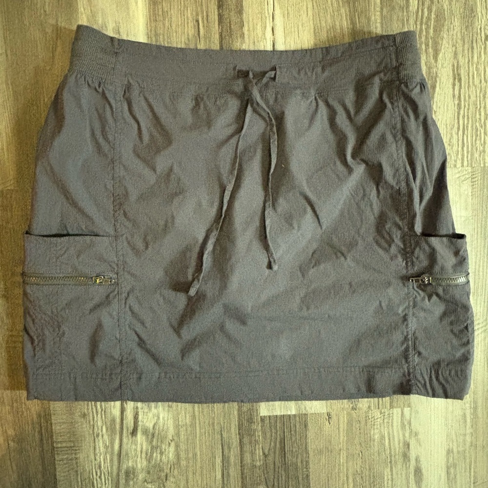 Te Verde Grey Skort with Drawstring